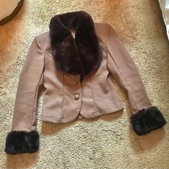 Collectif 1950s Light Brown Blazer Jacket W/ Dark Brown Faux Fur Trim XS - Picture 1 of 6